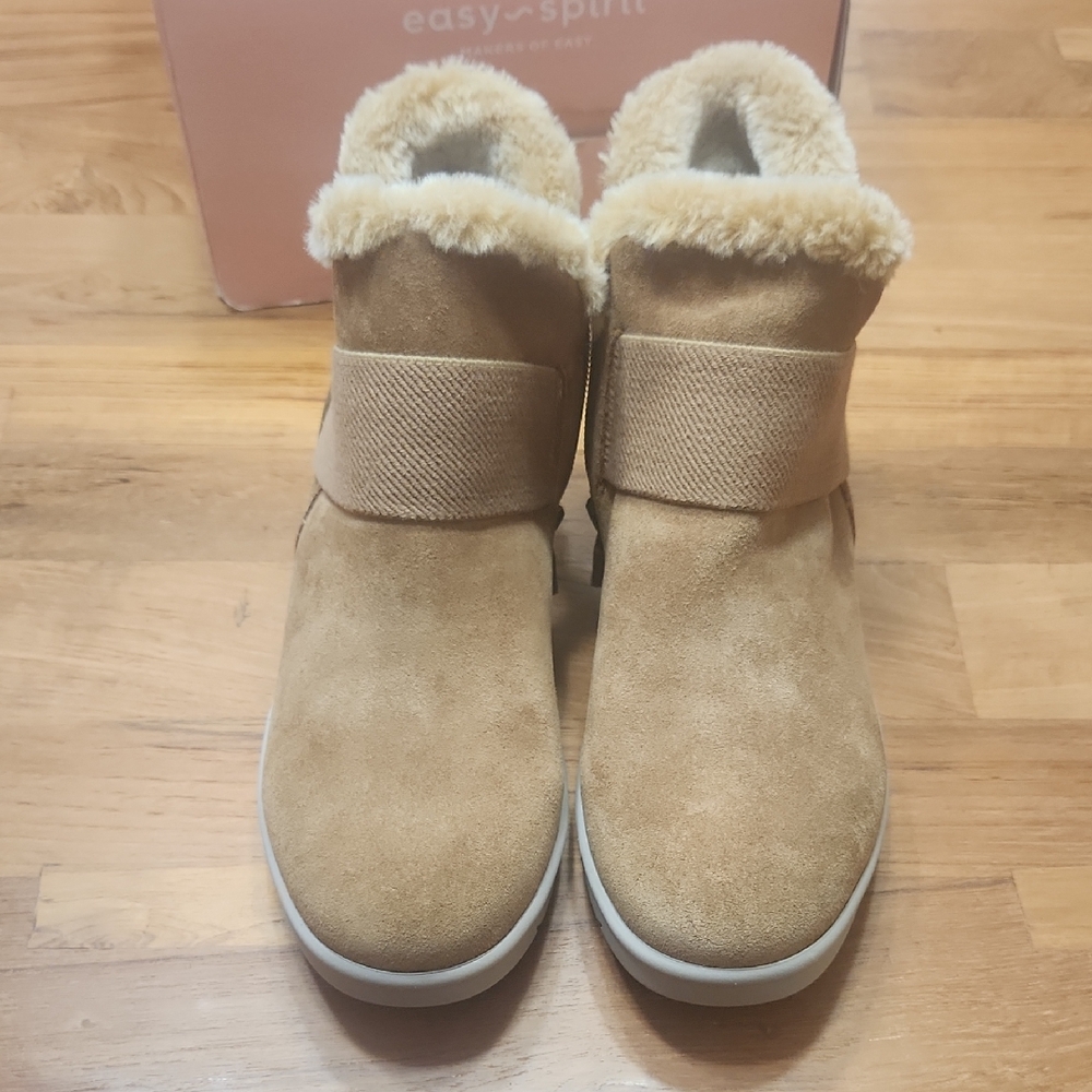 Easy Spirit Tan Suede Boots with Fur Trim